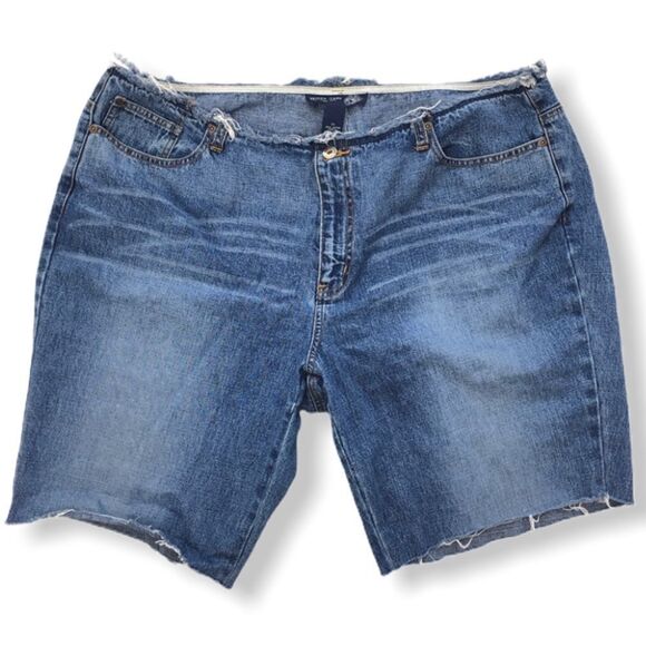 Venezia Raw Hem Cut Off Jean Shorts - Picture 1 of 6